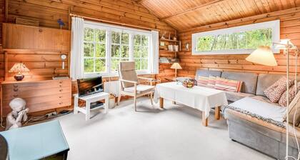 "Cholena" - 1.5km from the sea by Interhome