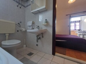 Towels - Studio Nena °2 in Krk for up to 2 persons with air conditioning, balcony (Krk)