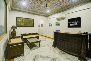 House | Reception