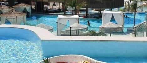 シグネチャー スイート | 施設の正面