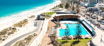 Master retreat at Private Estate Near Perth CBD