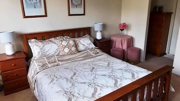 1 chambre, fer et planche Ă repasser, Wi-Fi gratuit, draps fournis