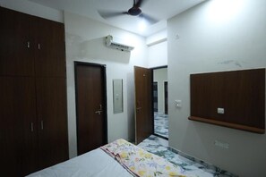 7 bedrooms, WiFi