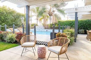 屋外ダイニングエリア