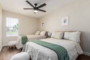 3 bedrooms, iron/ironing board, free WiFi, bed sheets