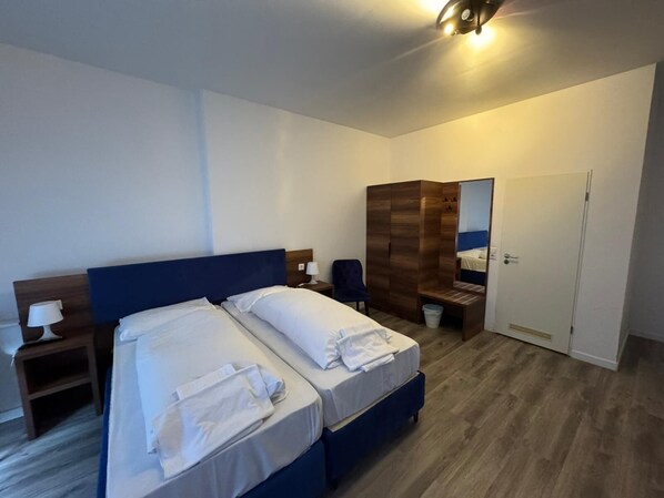 Standard Double or Twin Room, Balcony