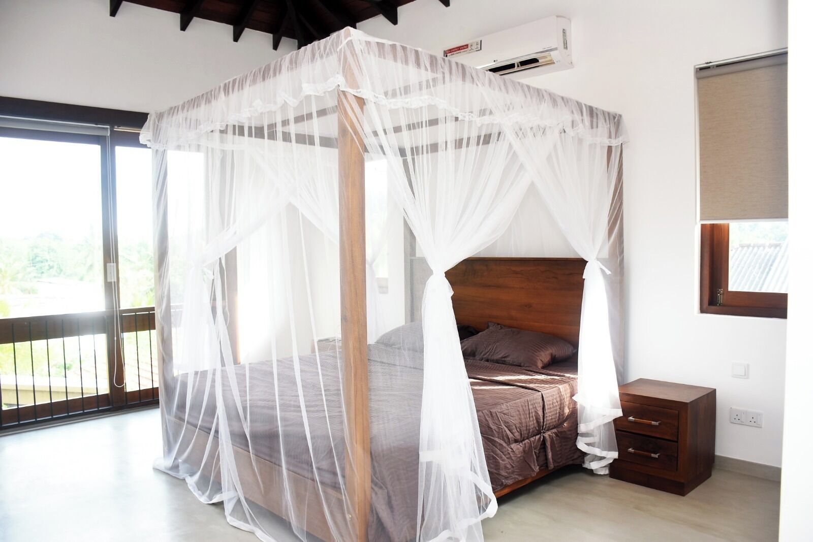 淋浴设施、毛巾、肥皂、洗发水