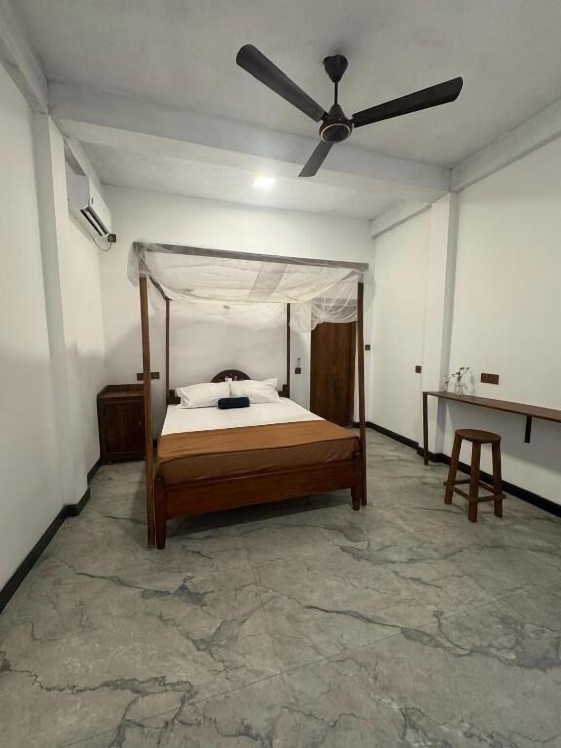 Escritorio y wifi gratis 