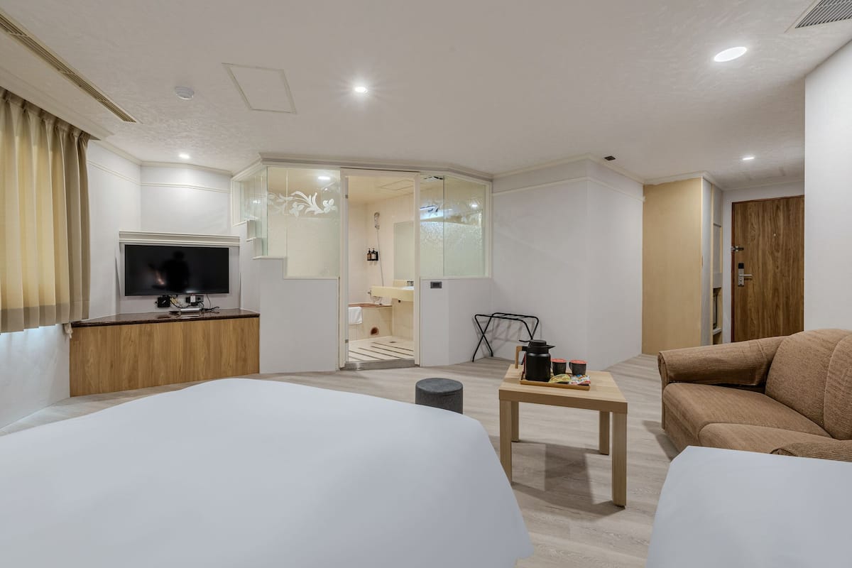 基础双床房, 城市景观 | 遮光窗帘、熨斗/熨板、免费 WiFi
