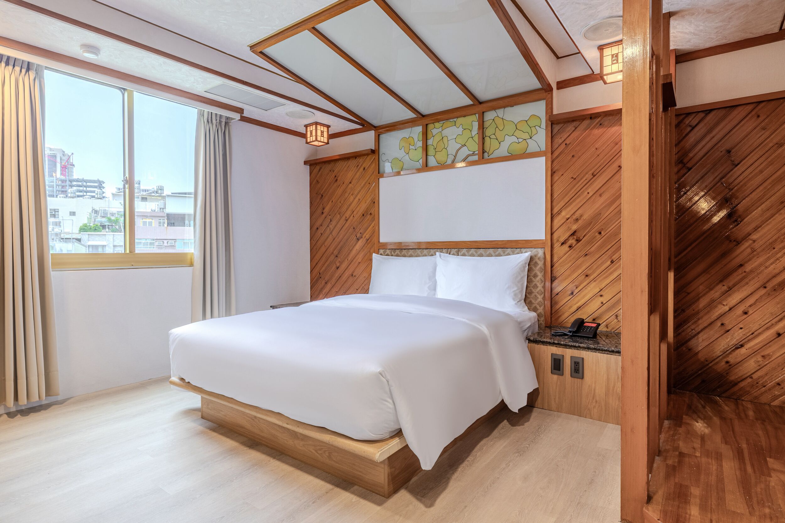 Signature Double Room, 1 Double Bed | Blackout curtains, iron/ironing board, free WiFi