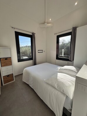 1 bedroom, iron/ironing board, Internet, bed sheets