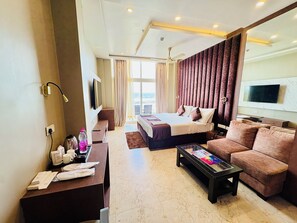 Luxury Double Room, City View | Free WiFi, bed sheets