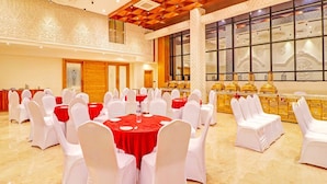 House | Banquet hall - Townhouse Oak Patel Nagar Dehradun (Dehradun)