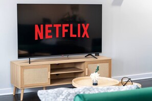 Interior - Family & Group Getaway|Sleeps 11|Close to U of M (Ann Arbor)