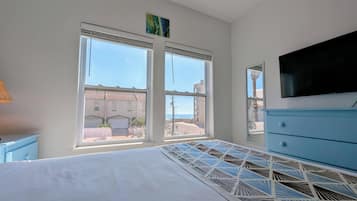 2 bedrooms, iron/ironing board, Internet, bed sheets