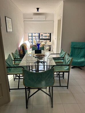 Dining - Mar de Amarilis - comfy 1 bedroom Apartment sea view close to Rocha Beach (Portimão)
