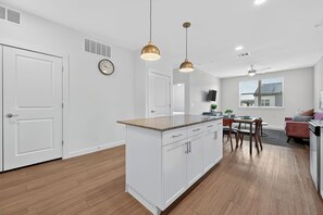 Interior - Spectra parks 9307 I Comfy 2 Bed 2 Bath (Austin)