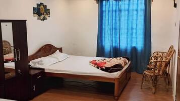 3 bedrooms, WiFi, bed sheets