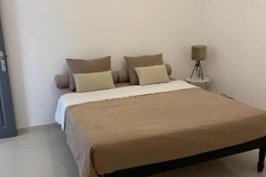 2 quartos, acesso à internet, roupa de cama