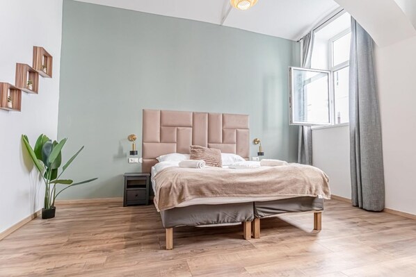 1 bedroom, free WiFi, bed sheets