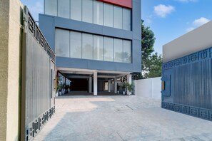 House | Reception