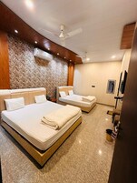 Habitación familiar | Wifi gratis y ropa de cama