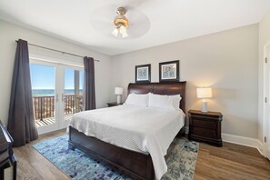 9 bedrooms, iron/ironing board, free WiFi, bed sheets - Sunrays by Liquid Life (Gulf Shores)