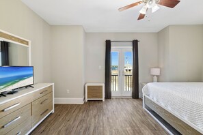9 bedrooms, iron/ironing board, free WiFi, bed sheets - Sunrays by Liquid Life (Gulf Shores)