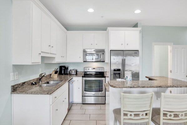 Fridge, microwave, oven, stovetop