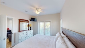 6 bedrooms, iron/ironing board, free WiFi, bed sheets