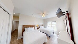 6 bedrooms, iron/ironing board, free WiFi, bed sheets