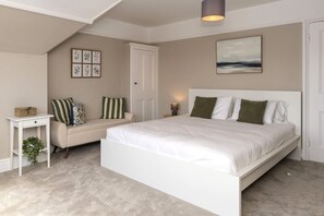 4 bedrooms, iron/ironing board, travel crib, free WiFi