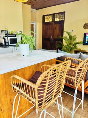 Interior - Minzi Homes | Cozy Green Escape with balcony views (Dar es Salaam)