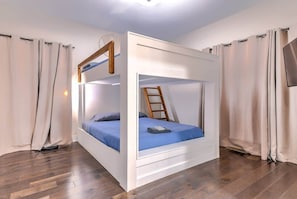 4 chambres, fer et planche à repasser, Wi-Fi, literie fournie