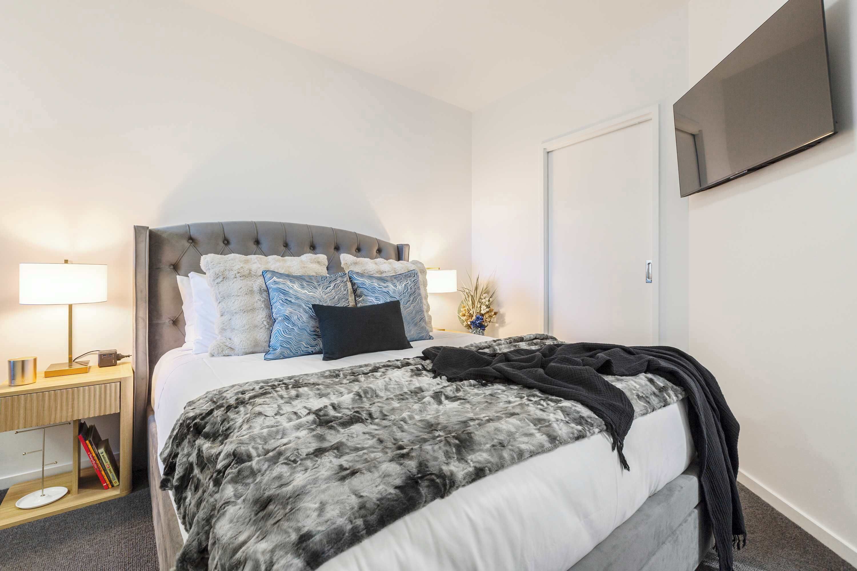 2 bedrooms, desk, free WiFi, bed sheets