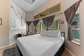 In-room safe, free WiFi, bed sheets