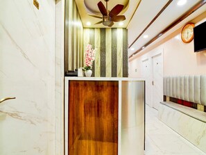 House | Reception