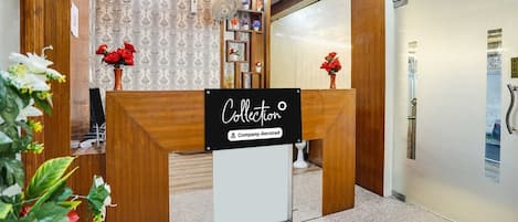 House | Reception
