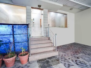 House | Reception