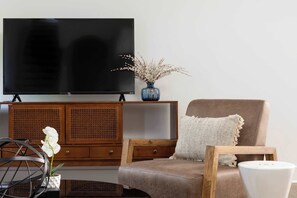 Interior - Trendy 4BR Getaway for 12, Near Downtown Nash! (Nashville)