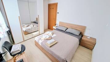 1 bedroom, WiFi, bed sheets