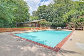 Apartment (2 Bedrooms) | Interior - 1 Mi to Dtwn & Uga: Condo w/ Pool in Athens! (Athens)