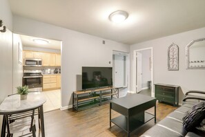Apartment (2 Bedrooms) | Front of property