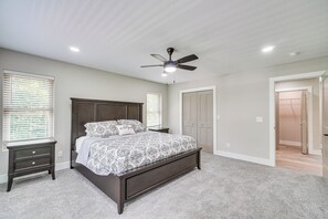 House (3 Bedrooms) | Interior - Private Hot Tub: Serene Family Home in Sevierville (Sevierville)