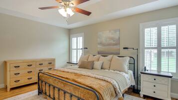 House (4 Bedrooms) | Interior