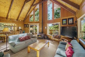 House (2 Bedrooms) | Front of property