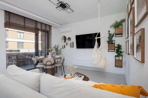 TV, offices