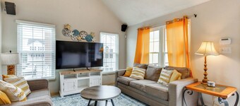 Walk to East Beach: Apt w/ Outdoor Space