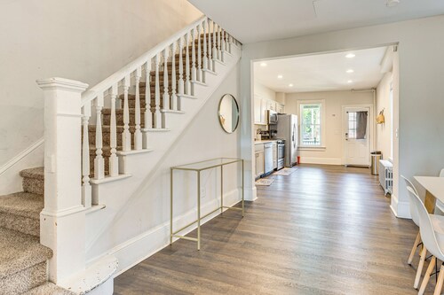 Shop & Dine: Central Stroudsburg Townhome!