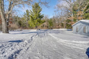 House (2 Bedrooms) | Interior - Pet-friendly Retreat: Over 3 Acres in Baldwin! (Baldwin)